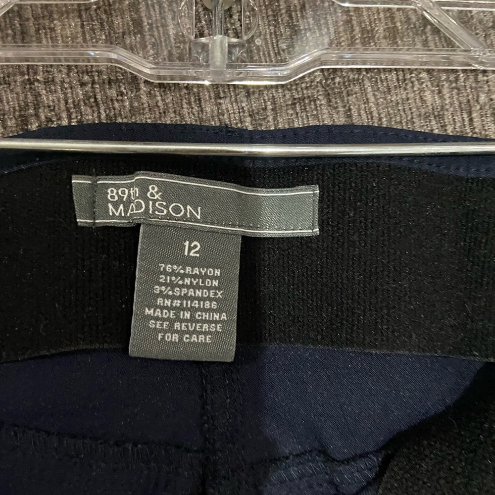 89th & Madison Dark Blue Stretch Jean like Pants, size 12 - Picture 3 of 3